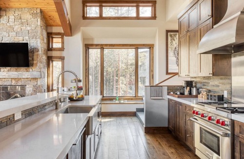Mountain Village Cabin | Apex - Walk to Trails + Hot Tub | Sauna & Theater