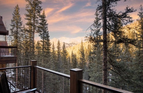 Mountain Village Cabin | Apex - Walk to Trails + Hot Tub | Sauna & Theater
