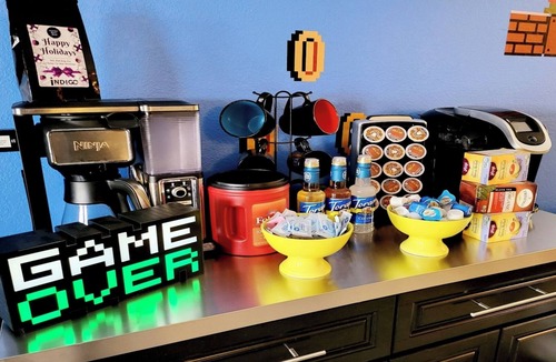 Amarillo House | Arcade House Sleeps 16+ Family Fun Retreat Pet Friendly Mini Golf All Games FREE