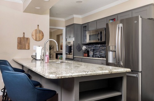 North San Antonio - SAT House | Arcade + Movie Theater + Pool Oasis + Near Airport