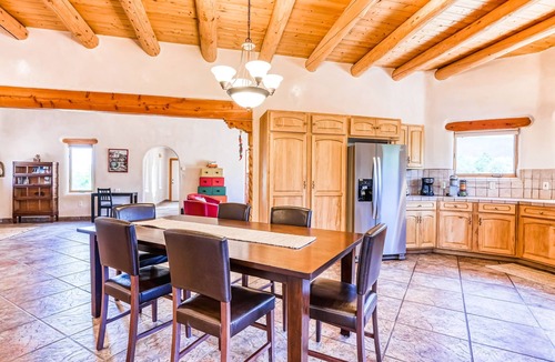 Arroyo Seco House | Arroyo Seco's Getaway - Walk to Village & Hot Tub