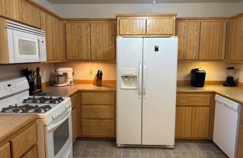 Cloudcroft Cabin | ATVParking - 36mi to White Sands - Wildlife - In Village