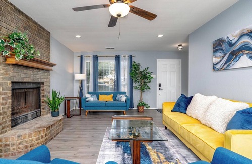 Abilene House | Azure Sky- A Relaxing Haven in the Heart of Texas
