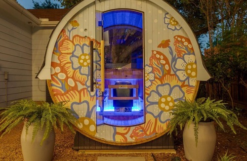 Westworth Village House | Backyard Resort | Pool, Hot Tub, Sauna & Bar 12