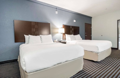 Mineral Wells Hotel | Baymont by Wyndham Mineral Wells