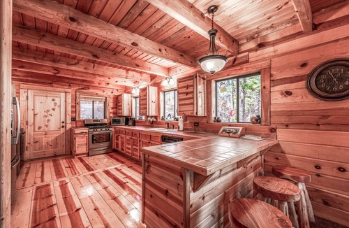 Bear Park House | Bear Paw Cabin near Lincoln National Forest 2,400 sq. ft.
