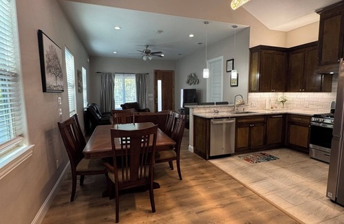 Fort Worth House | Beautiful 3-bedroom house near Downtown Fort Worth & Stockyards