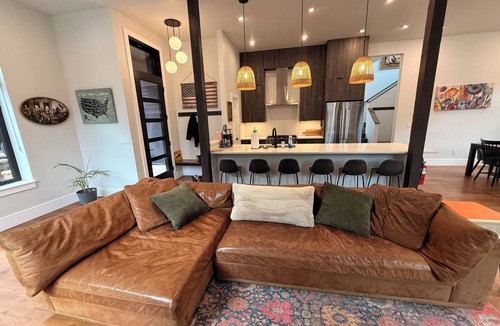 Ouray House | Beautiful 4-bedroom home in scenic Ouray, ideal for families and groups
