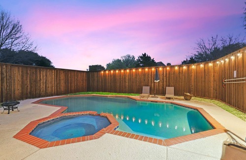 DeSoto House | Beautiful 5BR/2BA DeSoto Home w/Private Pool — Family Ready