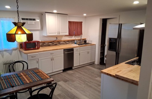 Cortez House | Beautiful adobe style house with yard and parking in town Cortez – Adobe CoCo