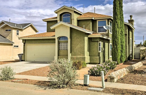 Biggs Field House | Beautiful El Paso Retreat: 16 Mi to Downtown!