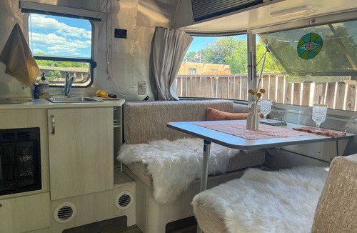 Southside House | Beautiful Fully Furnished Airstream Bambi Near Meow Wolf