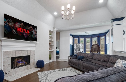 South Arlington House | Beautiful Gem next to AT&T Stadium & Rangers Stadium
