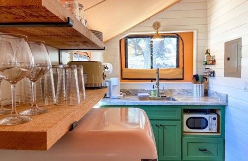 Ingram RV Rental | Beautiful Glamping Tented Cabin in Ingram, Texas, with Access to the Guadalupe River