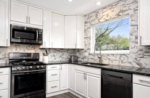 Milwood House | Beautiful Home in North Austin - 5 min to The Domain and Austin FC Stadium