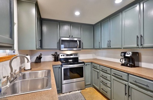 Brownwood Cabin | Beautiful Lake Brownwood Lakefront Home W/Private Dock