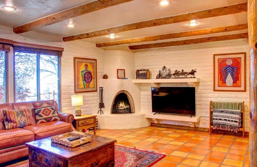 Northeast Santa Fe Apartment | Beautiful Santa Fe residence blocks from the plaza and close to ski basin