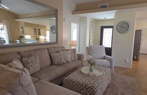 Horizon Heights House | Beautifully decorated single-level private townhome in the heart of Oro Valley.
