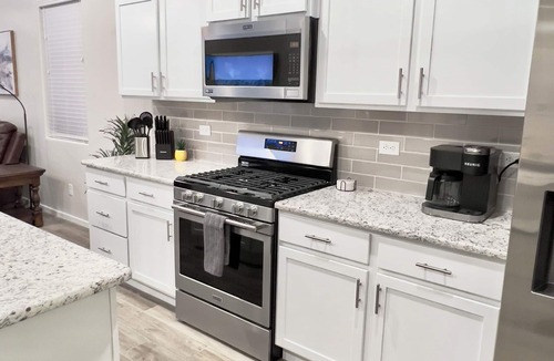 Las Cruces House | ⭐️Bella Casita with 3BR and Patio with Grill