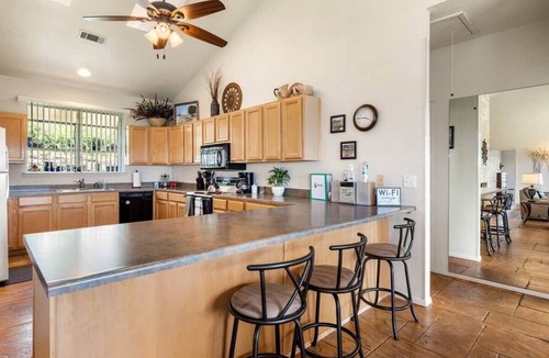 Briarcliff House | Best Lake Views Feed Deer Boat-Friendly