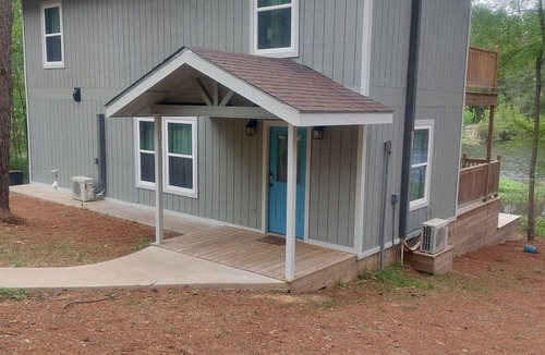 Quitman House | Big Bass Bungalow - Quitman TX
