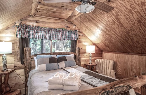 Ruidoso Cabin | Big Bear, 3 Bedrooms, Stone Fireplace, Midtown, Sleeps 8
