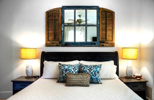Mandeville House | Blue Heron - Old Mandeville