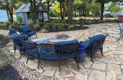 Bowie Cabin | Blueberry Belle at Holliday Hideaway - 1 bedroom peaceful cottage