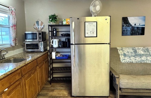 Azle Apartment | Bluebonnet Studio near Lake Weatherford & Dove Ridge Vineyard