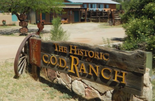 Oracle Hotel | Boutique Hillside Hotel with Breathtaking Vistas. BBQ, Hiking Trail & Dark Skies