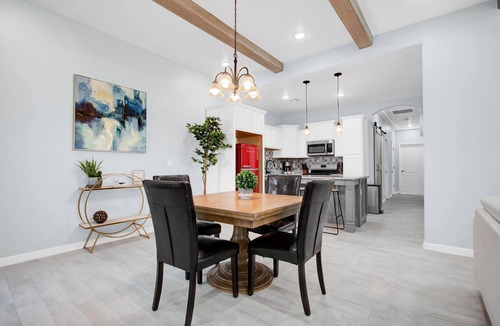 Sunset House | BRAND NEW, I-10/Sundland, great for LONG TERM STAYS