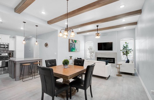 Sunset House | BRAND NEW, I-10/Sundland, great for LONG TERM STAYS