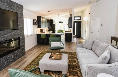 Dove Mountain House | Brand New Modern Retreat in Dove Mountain-3BD/2BA