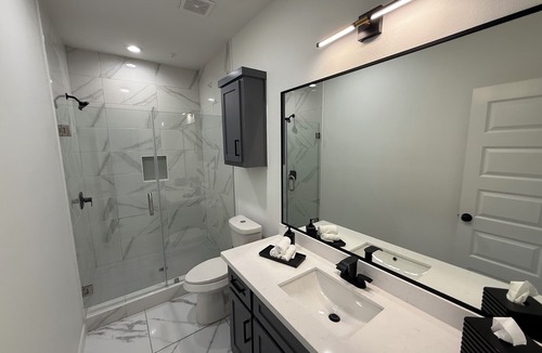 Mission Apartment | Brand New, Spacious & Stylish – Your Perfect Getaway Awaits!
