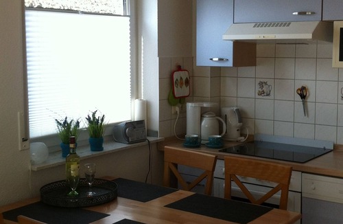 Zingst Apartment | Bright and friendly apartment for 4 p. With 2 bedrooms, terrace/garden