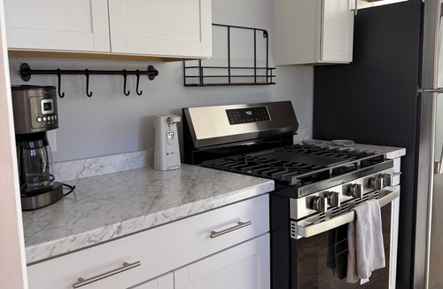 Alamogordo House | Bright, Renovated Home by White Sands National Park & Sacramento Mountains