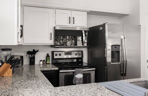 April Sound House | Brilliant 3-bedroom townhome in charming April Sounds Community