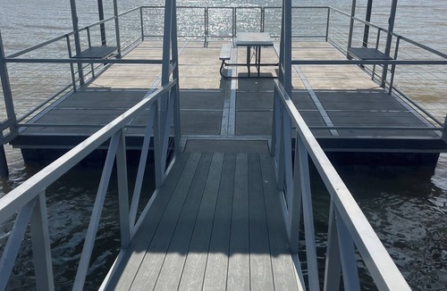 Bridgeport Cabin | Cabin 2: Cozy Comfort by the Lake—Your Perfect Bridgeport Getaway