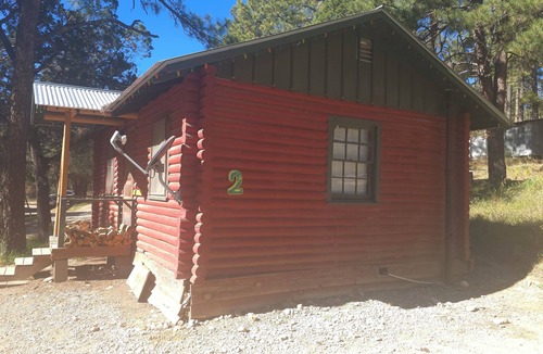 Mayhill Cabin | Cabin 2 @ Lazy Day Cabins