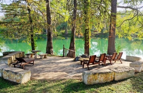 Ingram House | Cabin A (Casa Blanca), 1BR/1BA, Sleeps 4, Porch, Grill