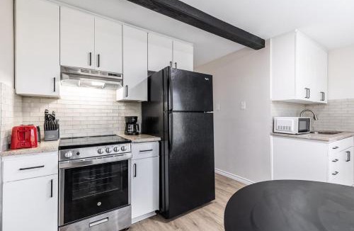 Arlington Heights House | Calmont Guest House