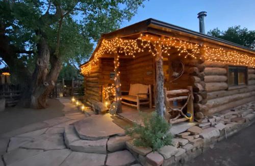 Lewis Resort | Canyon Of The Ancients Guest Ranch