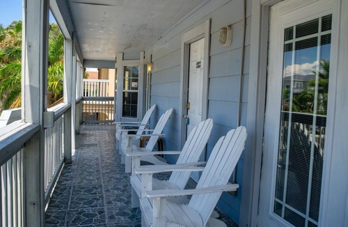 South Padre Island Condo | Casa Malbec A - Walk to the beach - WiFi