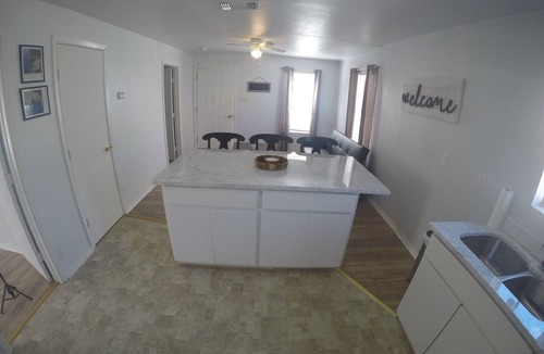 Northwest Los Angeles Heights House | Casa Naty-Near Riverwalk Pearl Alamodome Airport