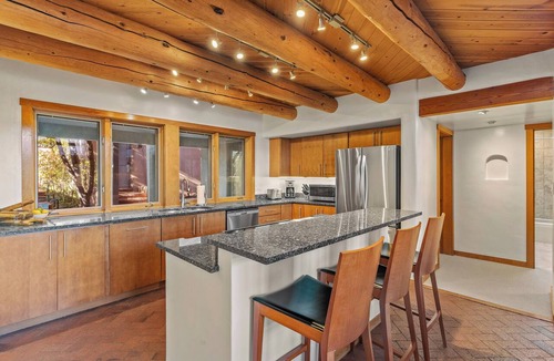 Casas de San Juan House | Casa Serenata, Gated luxury home near Santa Fe Opera and Tesuque, mountain views