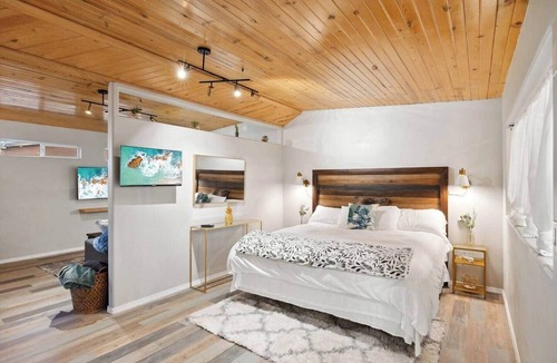 Albuquerque Apartment | Casita-Abeja North Valley