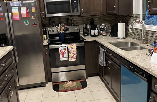 Ederville House | Central Gem! 5 miles to Dallas stadium, Rangers Ballpark, and Six Flags!