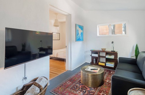 University Heights House | Centrally Located Remodeled Bungalow near Nob Hill, UNM, Hospitals & Film Studio