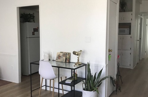 Campus Farm House | Centrally secluded, Urban Ranch Guesthouse, walk/bike to markets, dining & more!