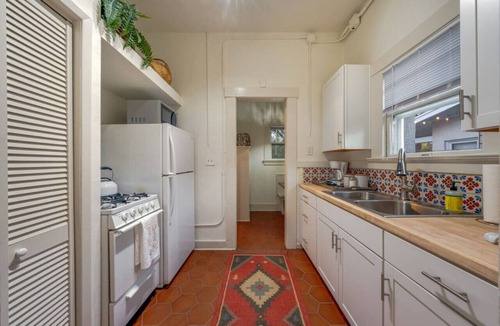 West University House | Charmer/Sleep 3/1 BR 1 BA/3 Blocks from U of A